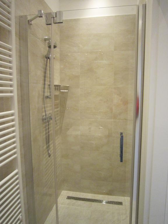 Apartment Naehe Zentrum Вена Номер фото